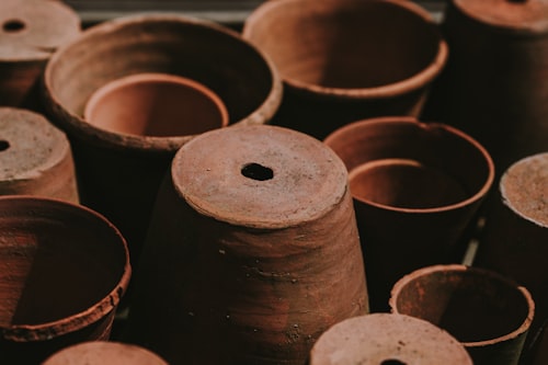 Earthenware vs Stoneware: What Clay Temperature Actually Changes