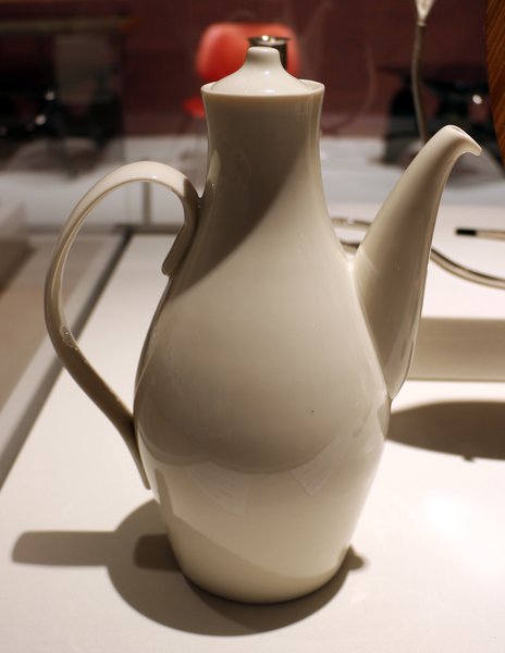 Eva Zeisel: The Potter Who Designed in Her Head in a Soviet Prison